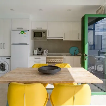 Sea Breeze Apartment